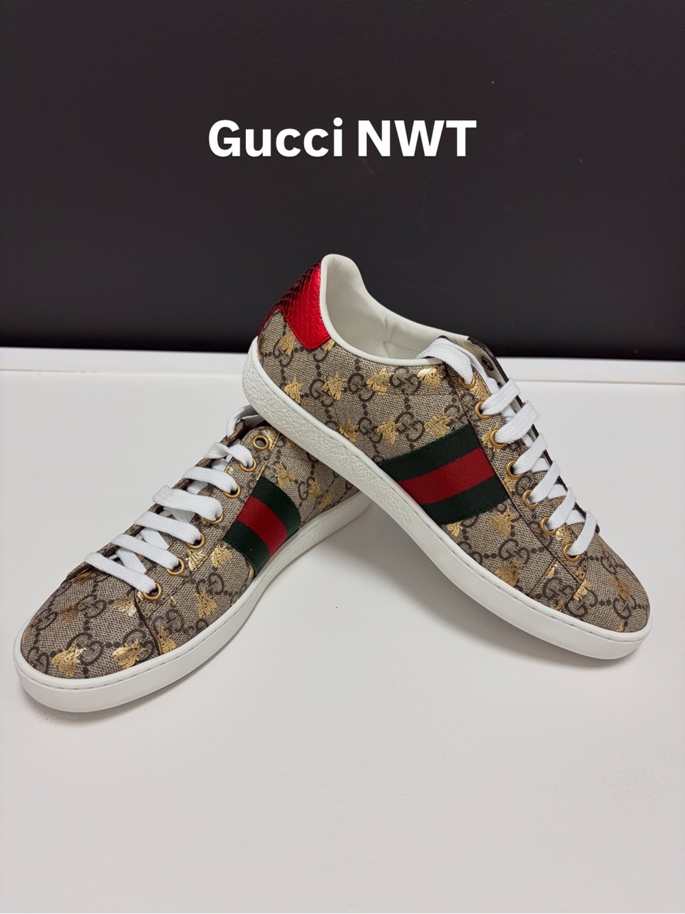 Gucci NWT Ace GG Supreme Bees Sneakers